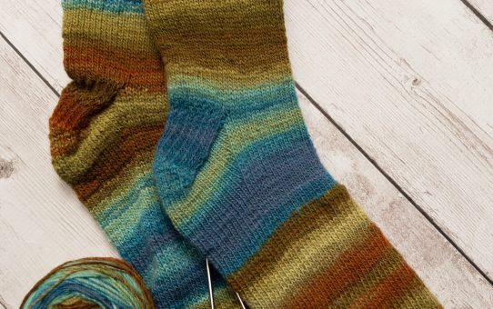 Her Handspun Habit: Why Targhee Makes for Great Handspun, Handknitted Socks